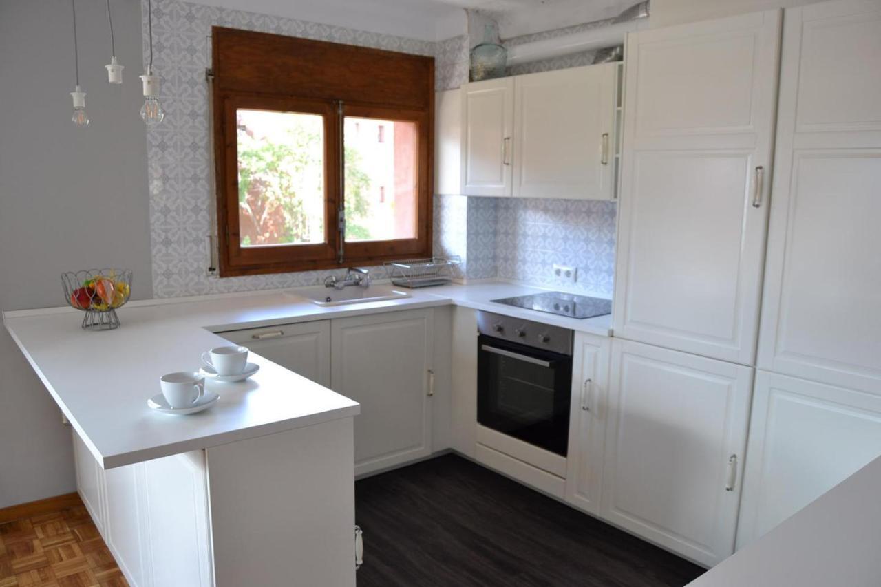 Amplio Apartamento Con Piscina En Льївія Екстер'єр фото